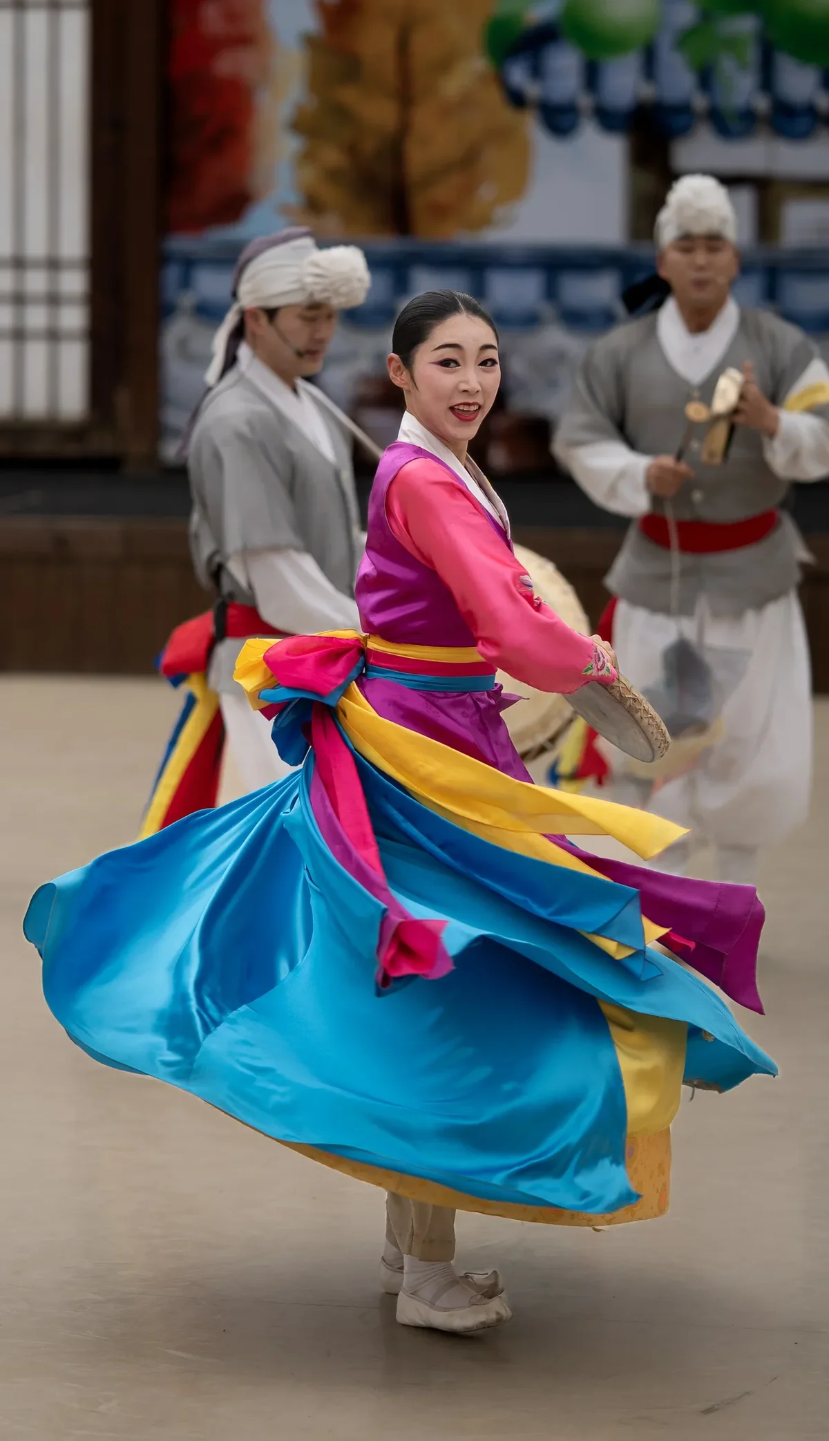 Yongin Folk Village Dances2