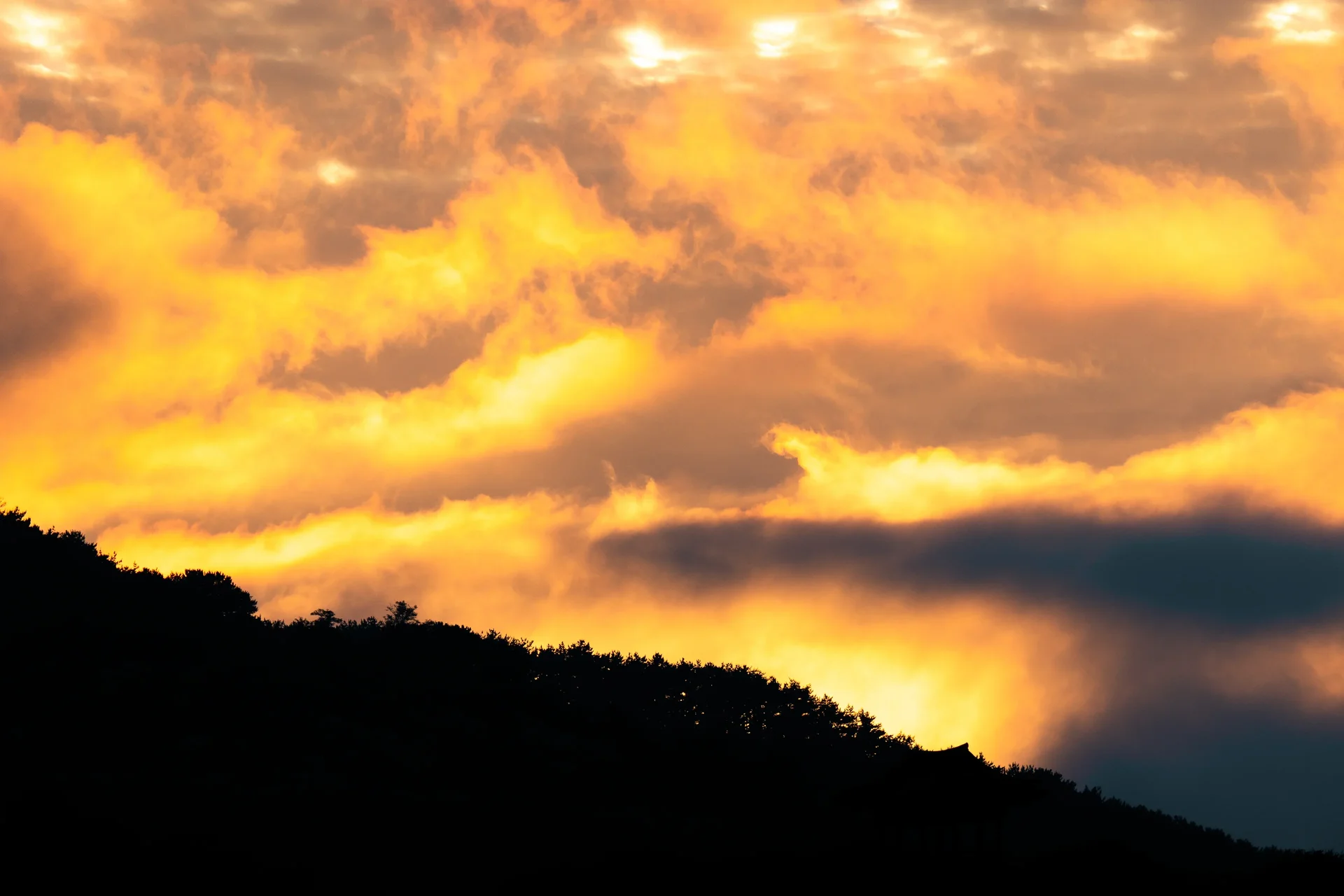 Закат надо Тхоннёном